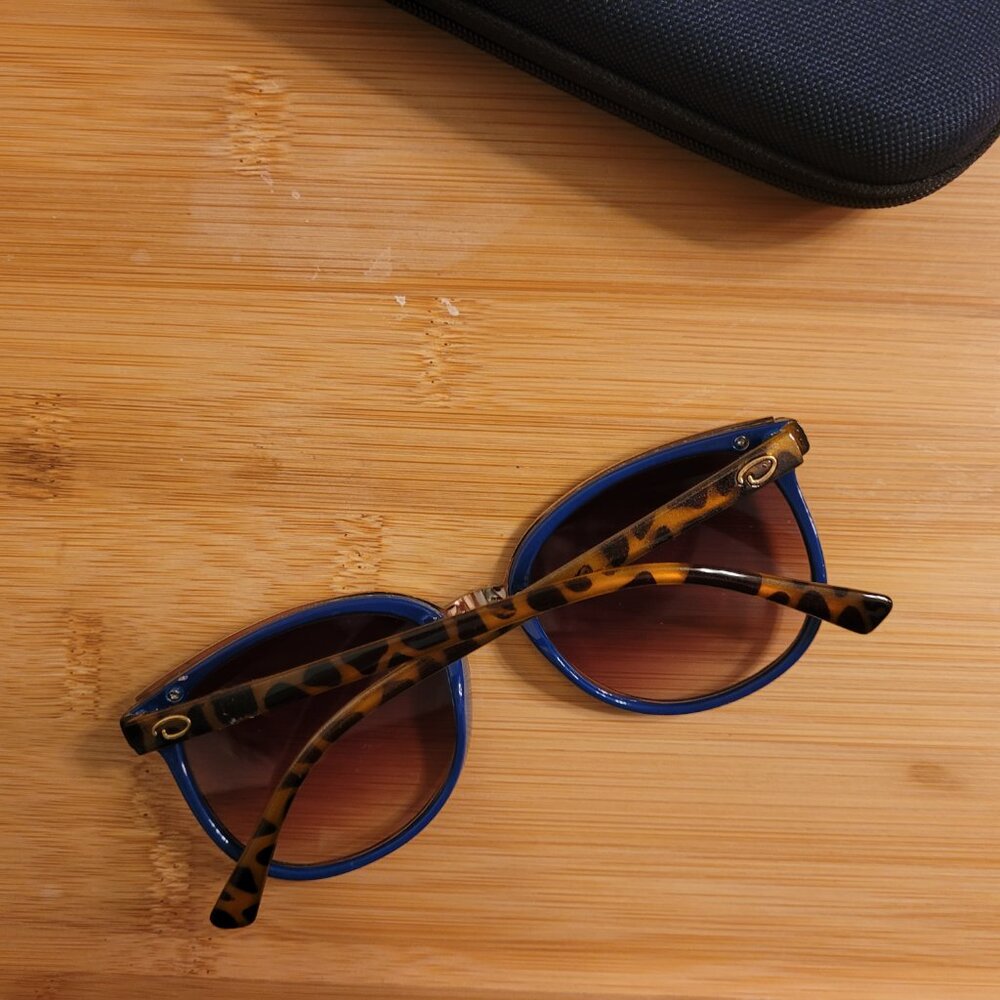 Tortiose Shell Sunglasses Oscar De La Renta Blue & Brown  MOD 1270 200 Womens - Picture 7 of 15